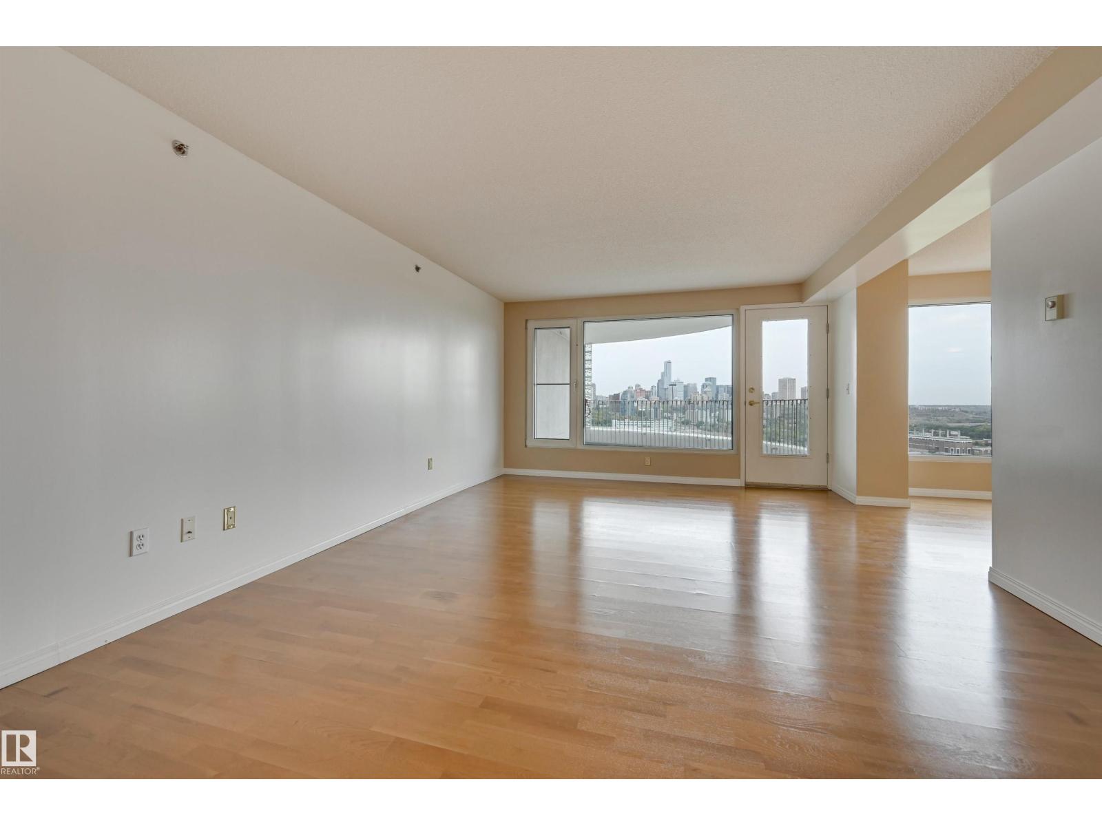 #1003 10721 Saskatchewan Dr Nw, Edmonton, Alberta  T6E 6H1 - Photo 3 - E4459999