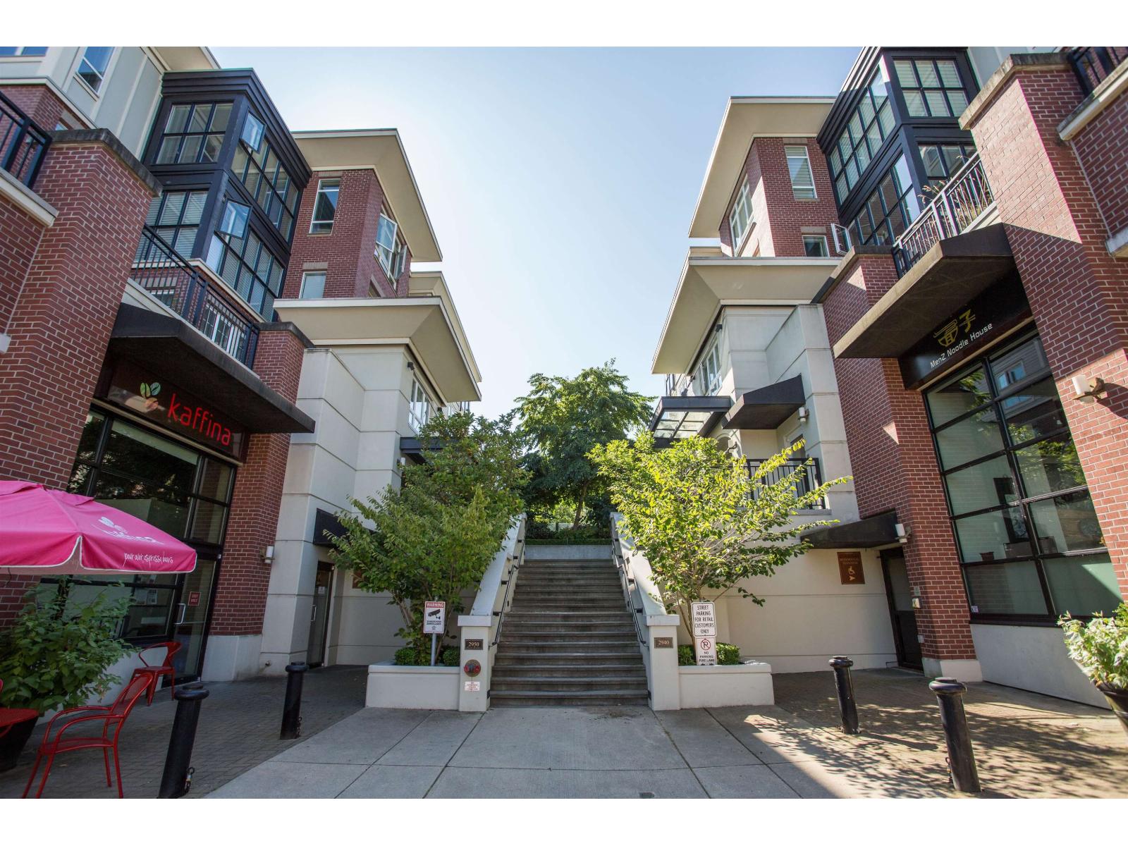 156 2950 KING GEORGE BOULEVARD, Surrey, British Columbia