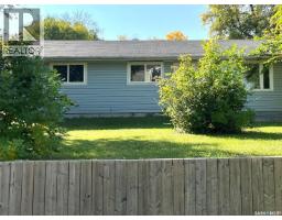 59 18th STREET E East Hill