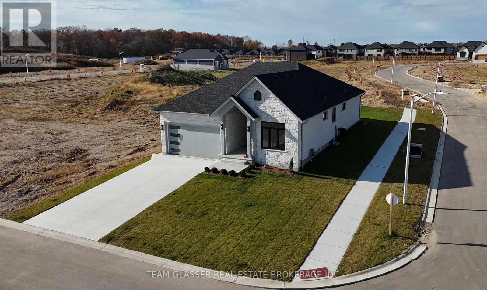 70   (Lot 94) Benner Boulevard, Middlesex Centre, Ontario  N0L 1R0 - Photo 33 - X12304935
