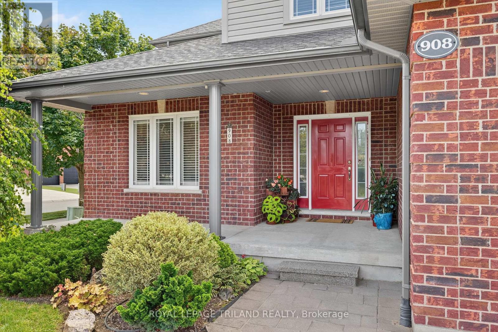 Photo 3 of 50 for 908 Collins Drive