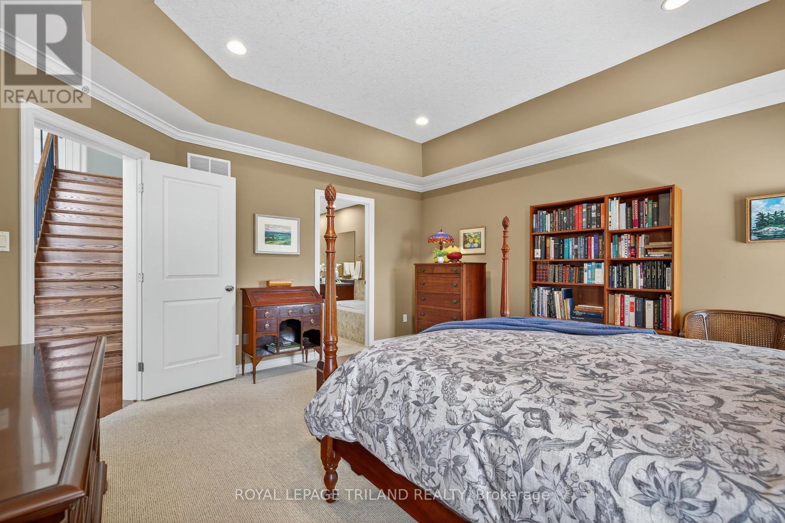908 Collins Drive, London South, Ontario  N6K 4X6 - Photo 25 - X12374106