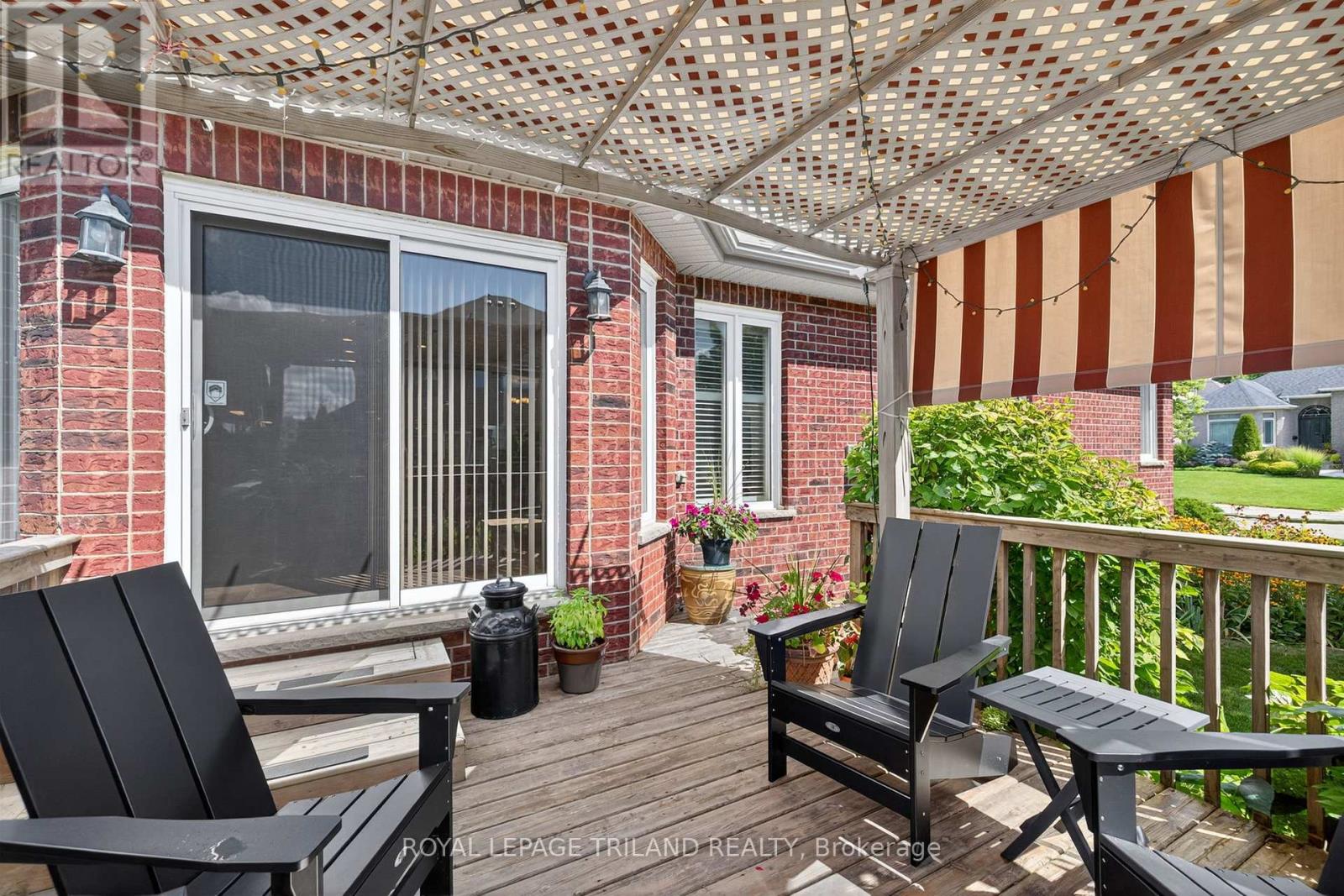 908 Collins Drive, London South, Ontario  N6K 4X6 - Photo 50 - X12374106