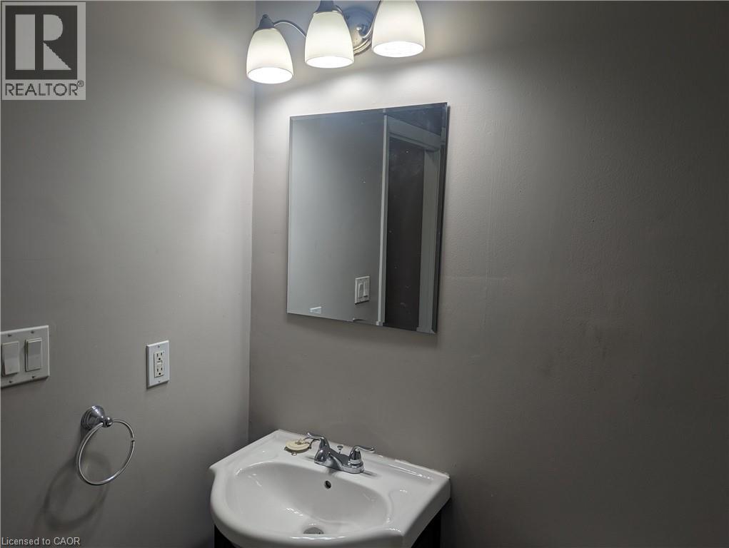 42 Steven Street, Hamilton, Ontario  L8L 5N5 - Photo 9 - 40774621