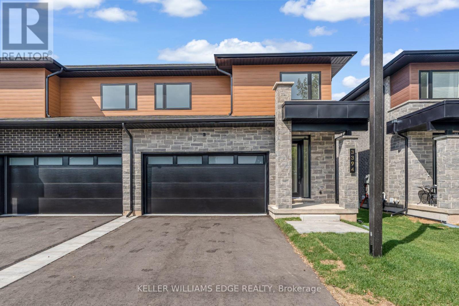 4 - 2154 WALKERS LINE, Burlington, Ontario