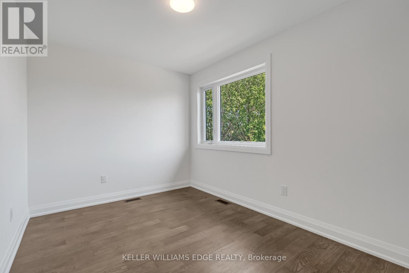 4 - 2154 Walkers Line, Burlington, Ontario  L7M 3R9 - Photo 31 - W12432855