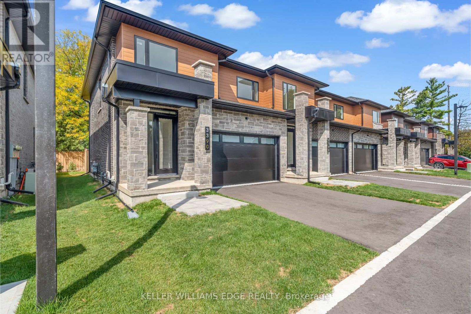 6 - 2154 Walkers Line, Burlington, Ontario  L7M 3R9 - Photo 2 - W12432972