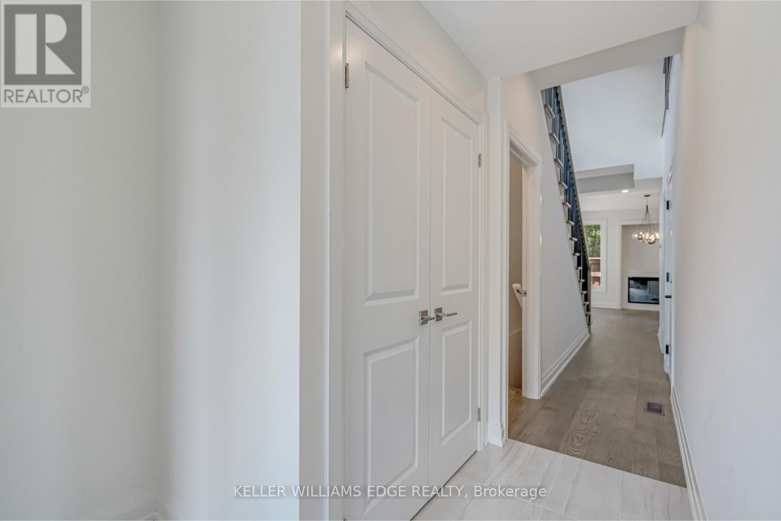 6 - 2154 Walkers Line, Burlington, Ontario  L7M 3R9 - Photo 5 - W12432972