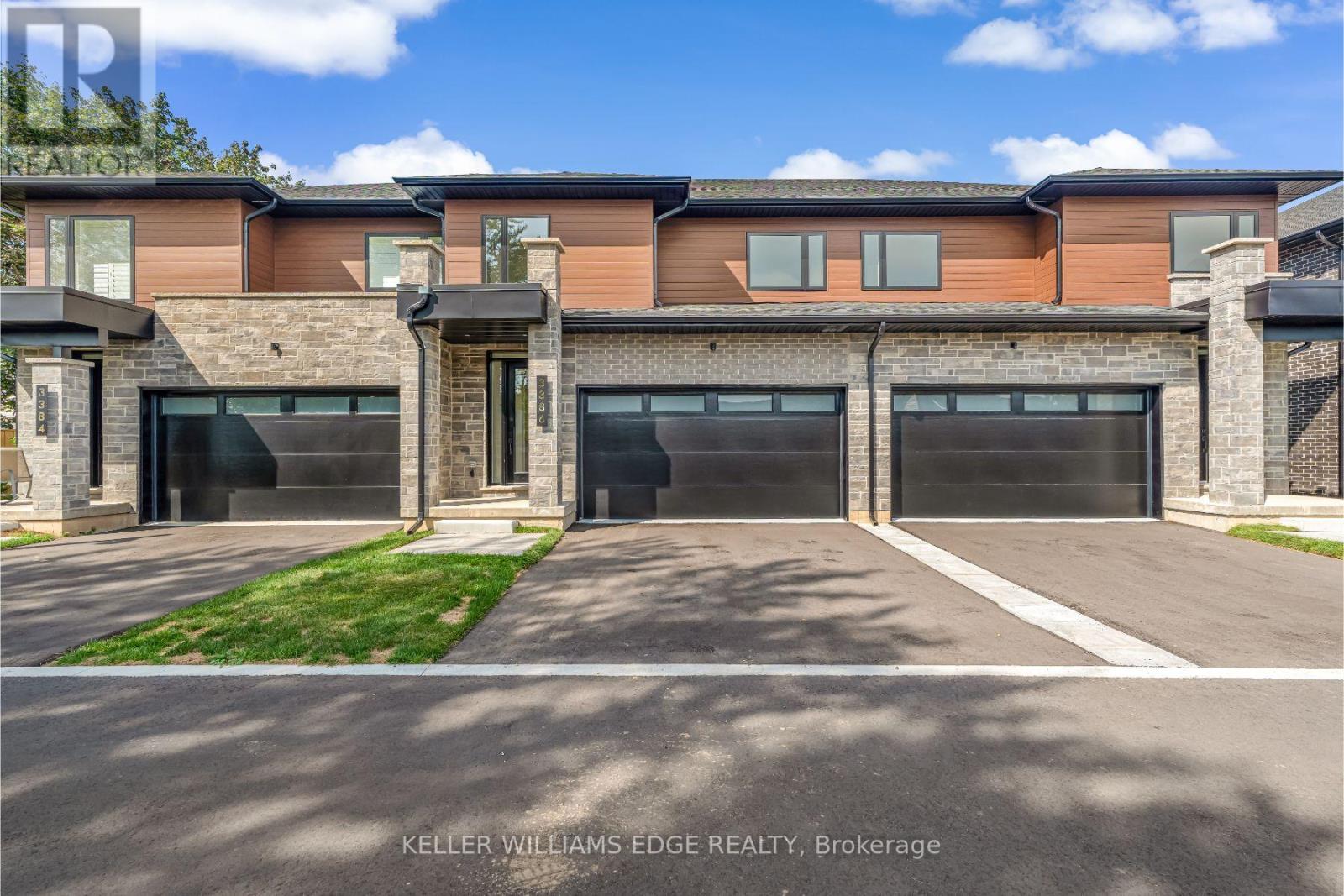 8 - 2154 Walkers Line, Burlington, Ontario  L7M 3R9 - Photo 2 - W12433000