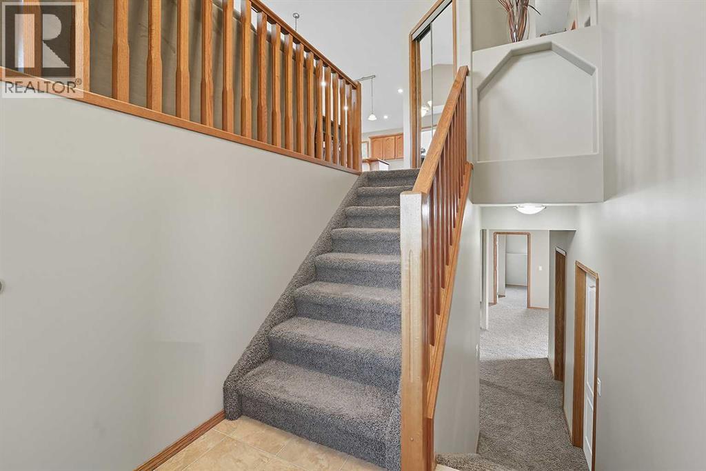193 Westgate Crescent, Blackfalds, Alberta  T4M 0J9 - Photo 2 - A2256505