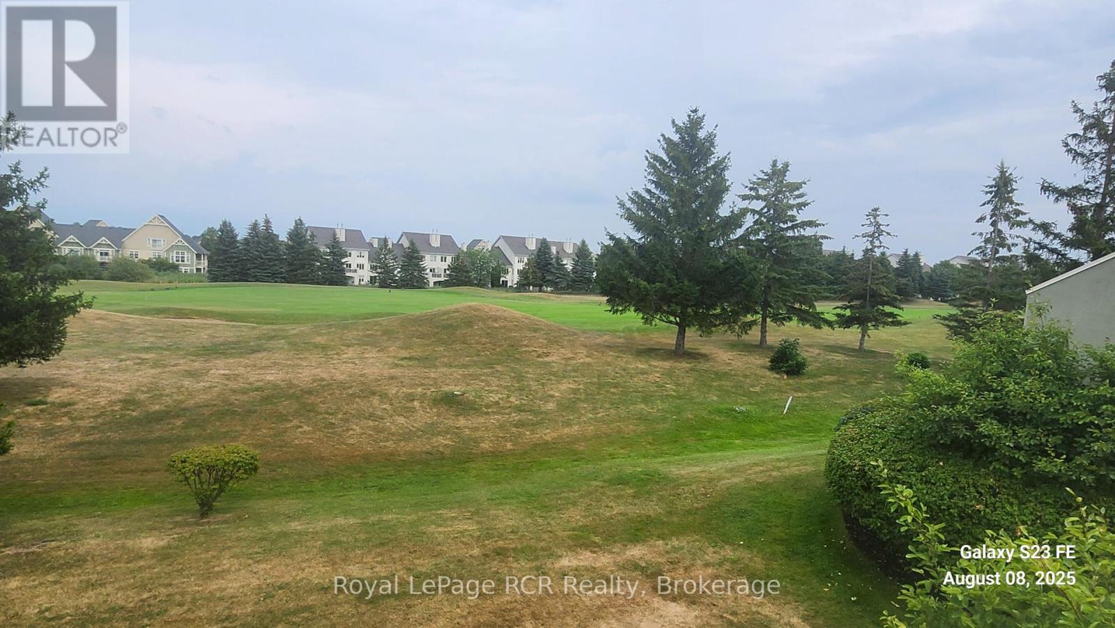 220 - 107 Wintergreen Place, Blue Mountains, Ontario  L9Y 0E8 - Photo 2 - X12433102
