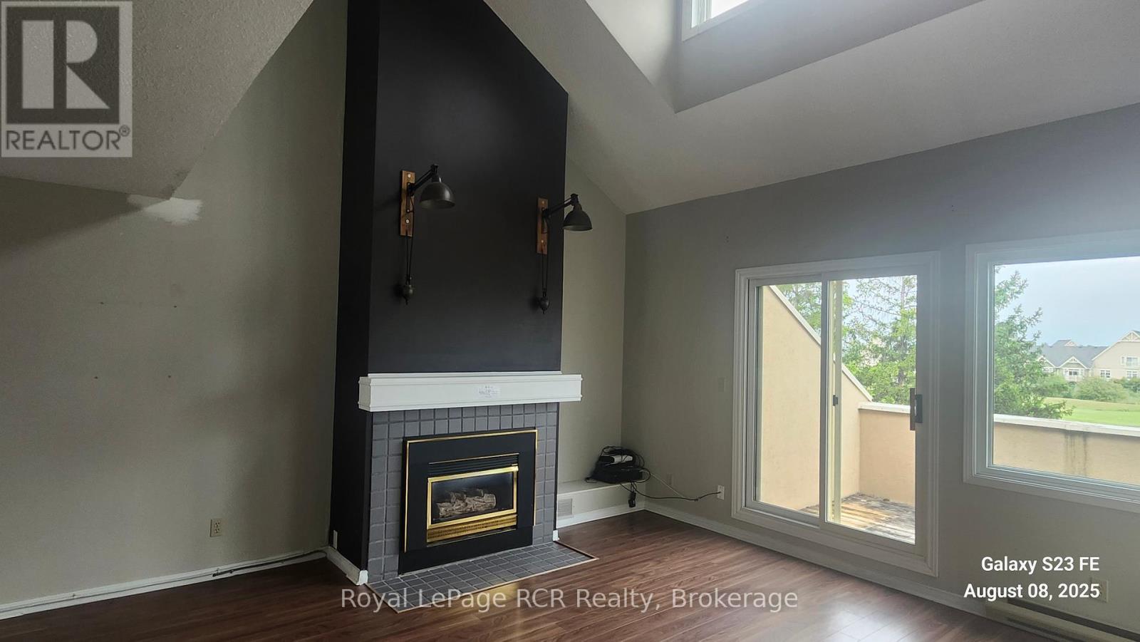 220 - 107 Wintergreen Place, Blue Mountains, Ontario  L9Y 0E8 - Photo 6 - X12433102