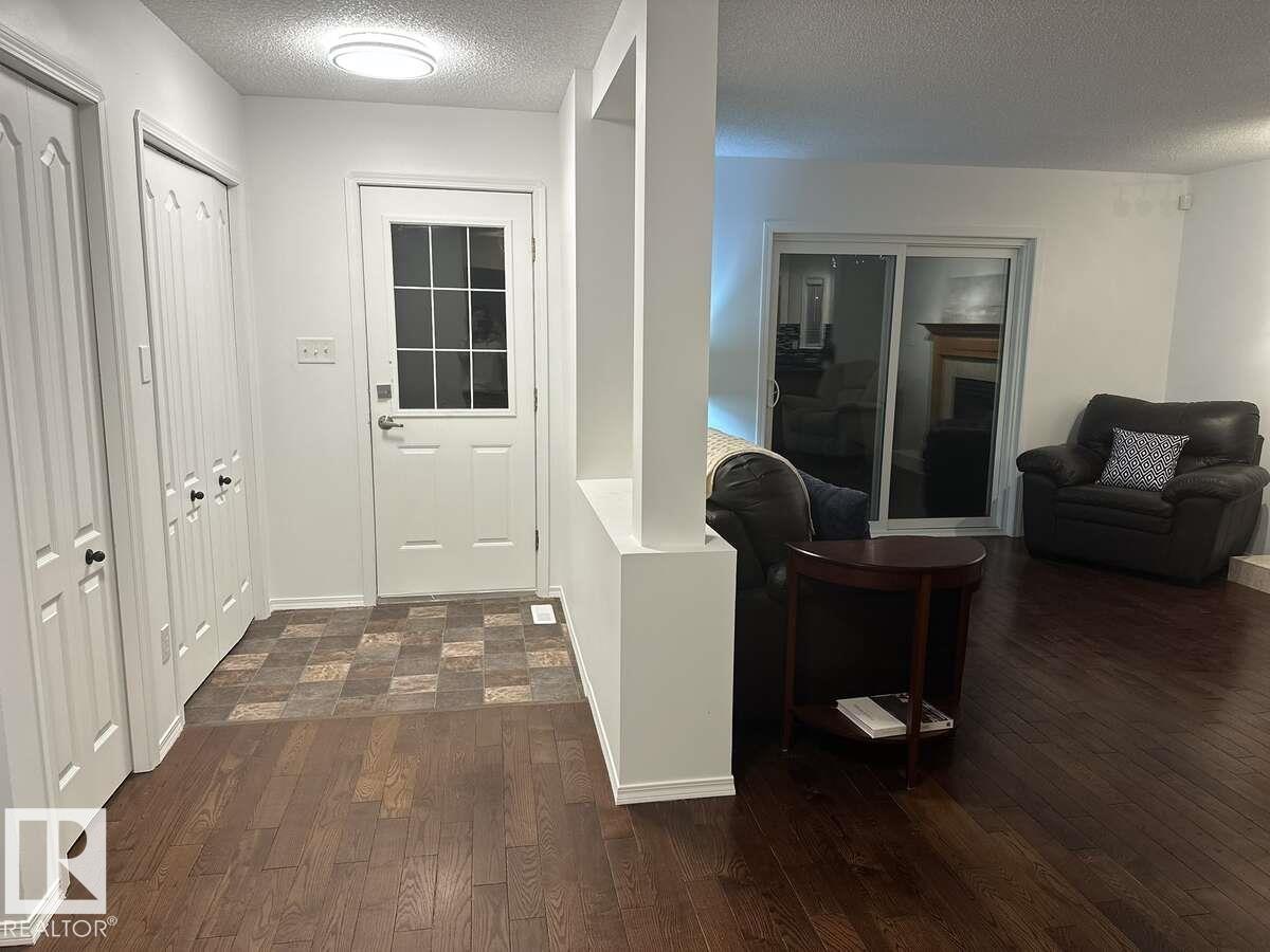 10020 97 Av Nw, Edmonton, Alberta  T5K 0B1 - Photo 8 - E4458193