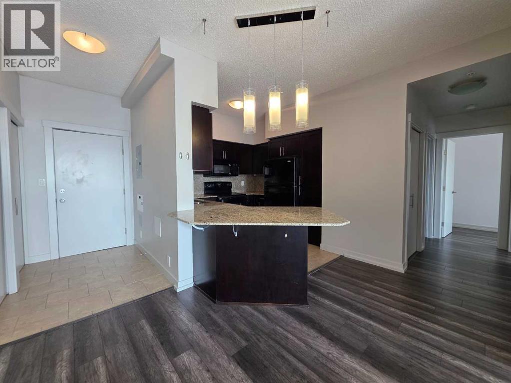 2008, 8710 Horton Road Sw, Calgary, Alberta  T2G 0P7 - Photo 4 - A2257917