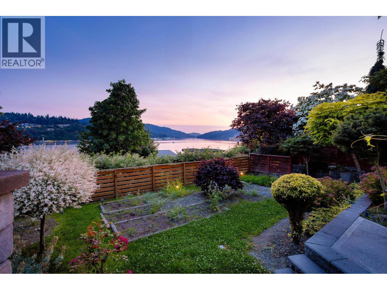 1122 Ioco Road, Port Moody, British Columbia  V3H 2X1 - Photo 37 - R3053283