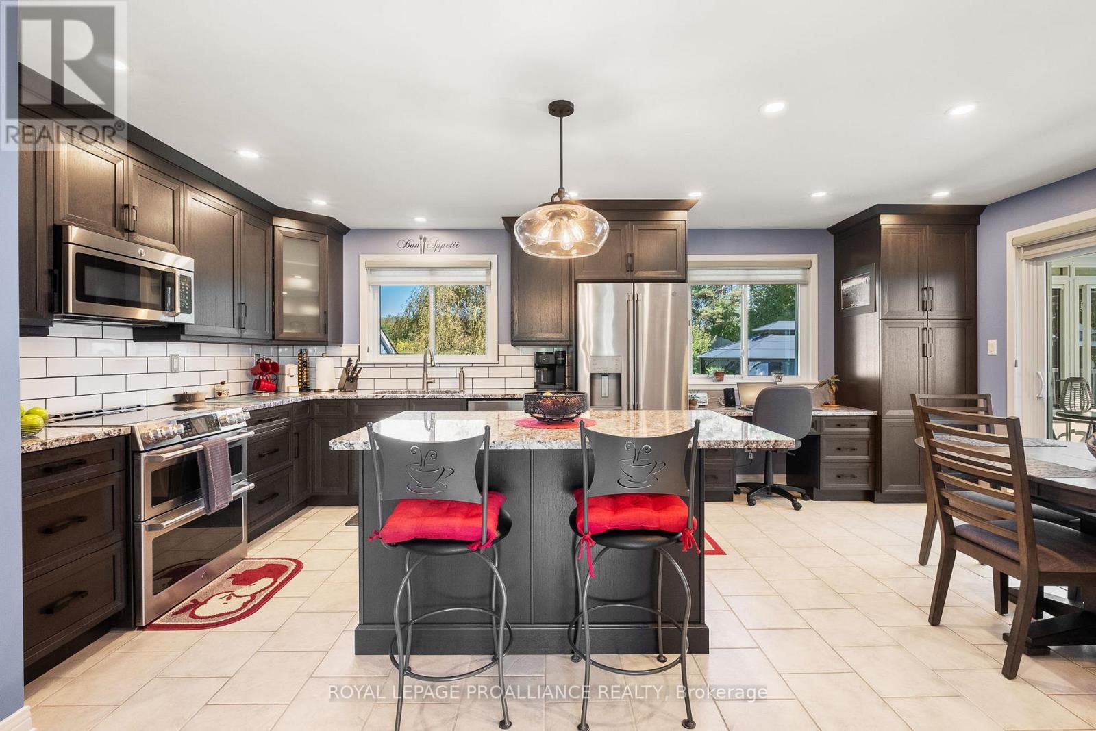 2535 Castlehill Drive, Cobourg, Ontario  K9A 0T3 - Photo 10 - X12433176