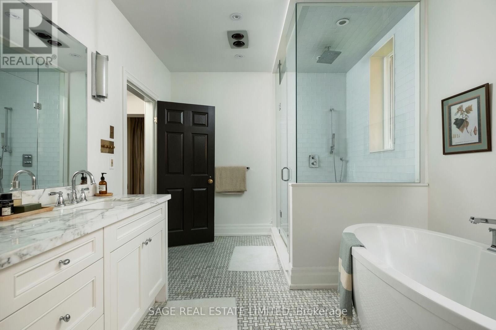 104 Park Road, Toronto, Ontario  M4W 2N7 - Photo 38 - C12433056