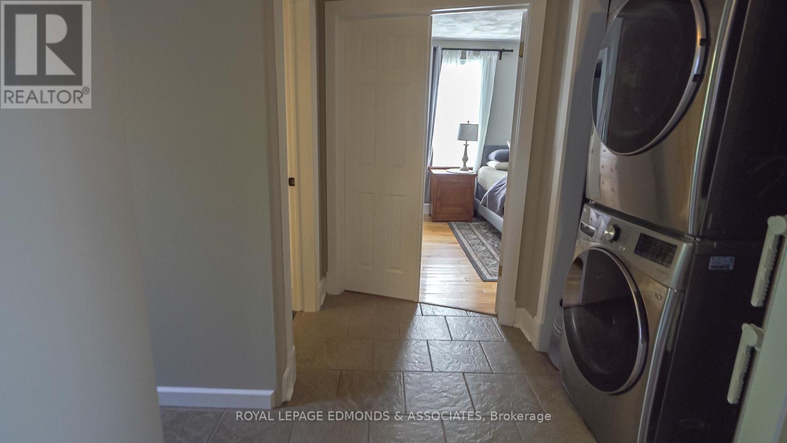 561 Mackay Street, Pembroke, Ontario  K8A 1E8 - Photo 20 - X12433092