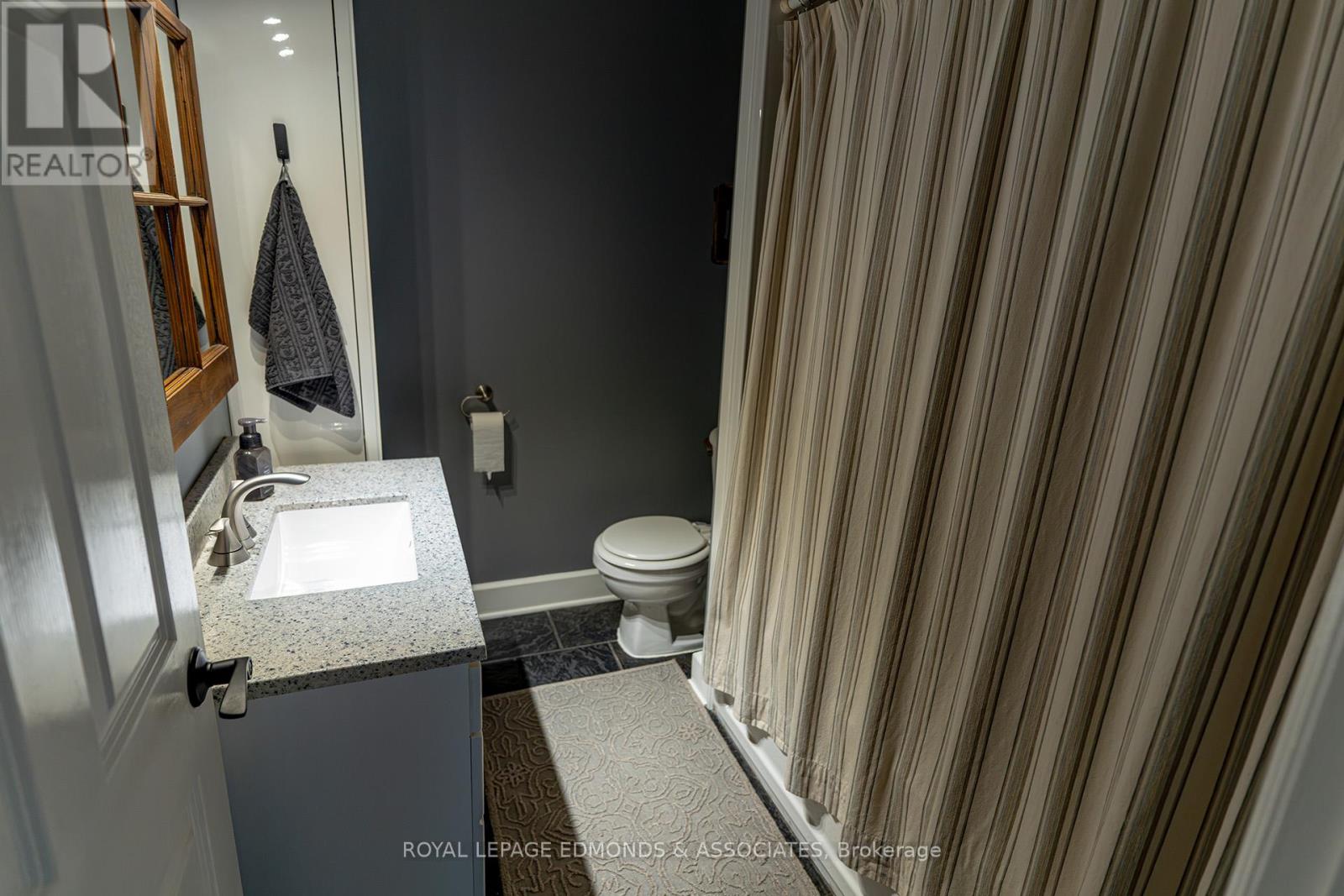 561 Mackay Street, Pembroke, Ontario  K8A 1E8 - Photo 25 - X12433092