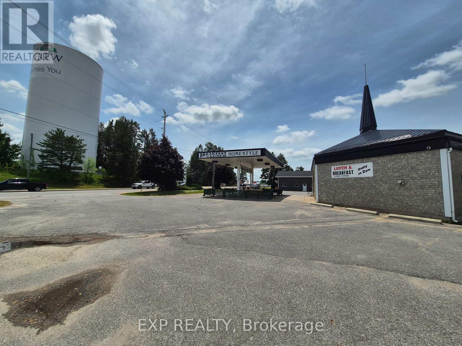 630b O'brien Road, Renfrew, Ontario  K7V 3Z2 - Photo 3 - X12433136
