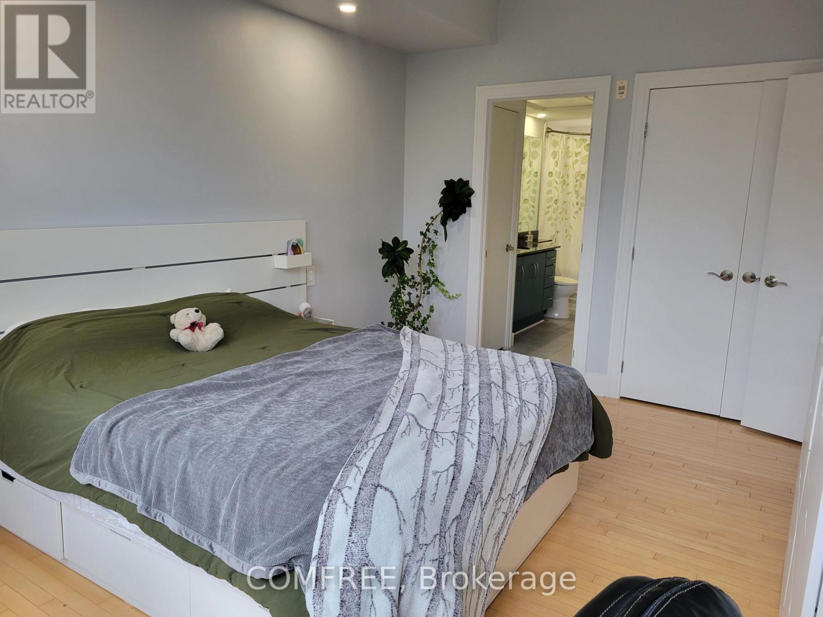 302 - 290 Powell Avenue, Ottawa, Ontario  K1S 5T4 - Photo 14 - X12433123