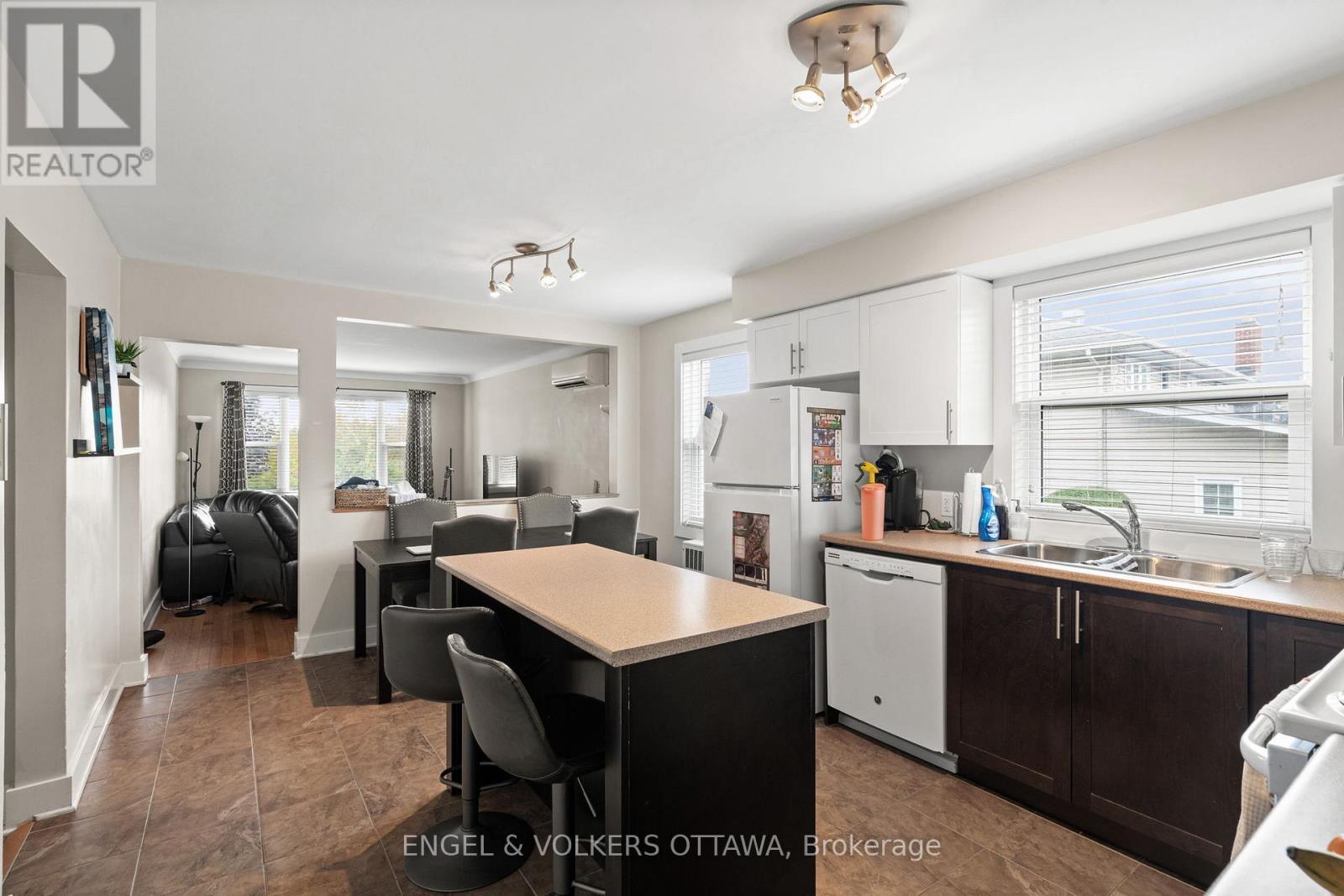 17 Wright Street, Ottawa, Ontario  K1K 2C8 - Photo 8 - X12433138