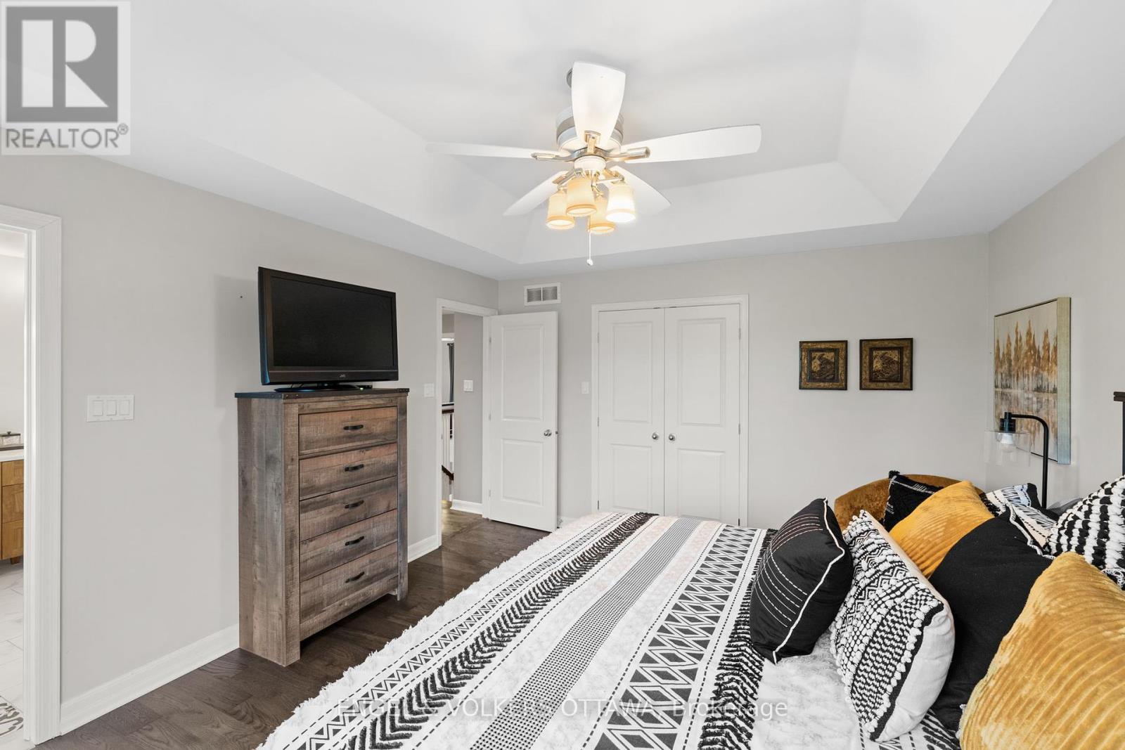 511 Erinwoods Circle, Ottawa, Ontario  K2J 5M5 - Photo 20 - X12433143