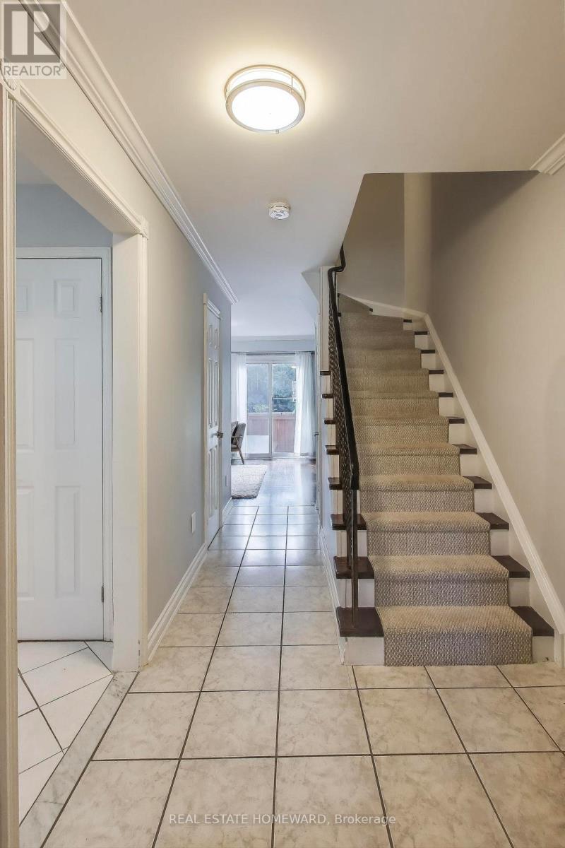 9 - 25 Whitecap Boulevard, Toronto, Ontario  M1M 2Y5 - Photo 4 - E12418898