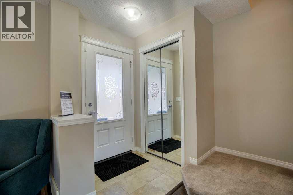 71 Autumn View Se, Calgary, Alberta  T3M 0H2 - Photo 3 - A2260532