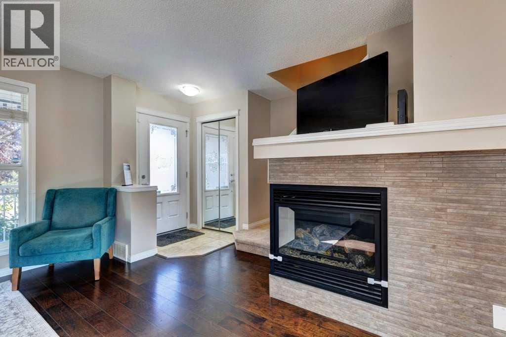 71 Autumn View Se, Calgary, Alberta  T3M 0H2 - Photo 4 - A2260532