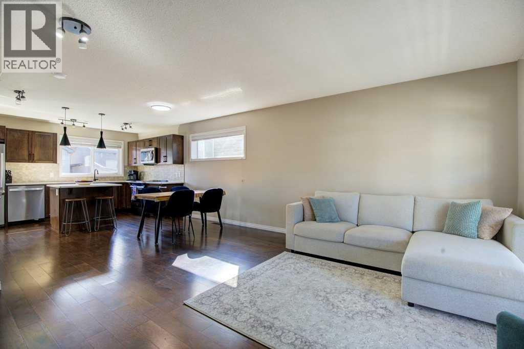 71 Autumn View Se, Calgary, Alberta  T3M 0H2 - Photo 5 - A2260532