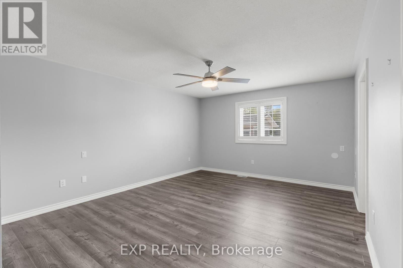 353 South Pelham Road, Welland (West Welland), Ontario  L3B 5N8 - Photo 14 - X12433097