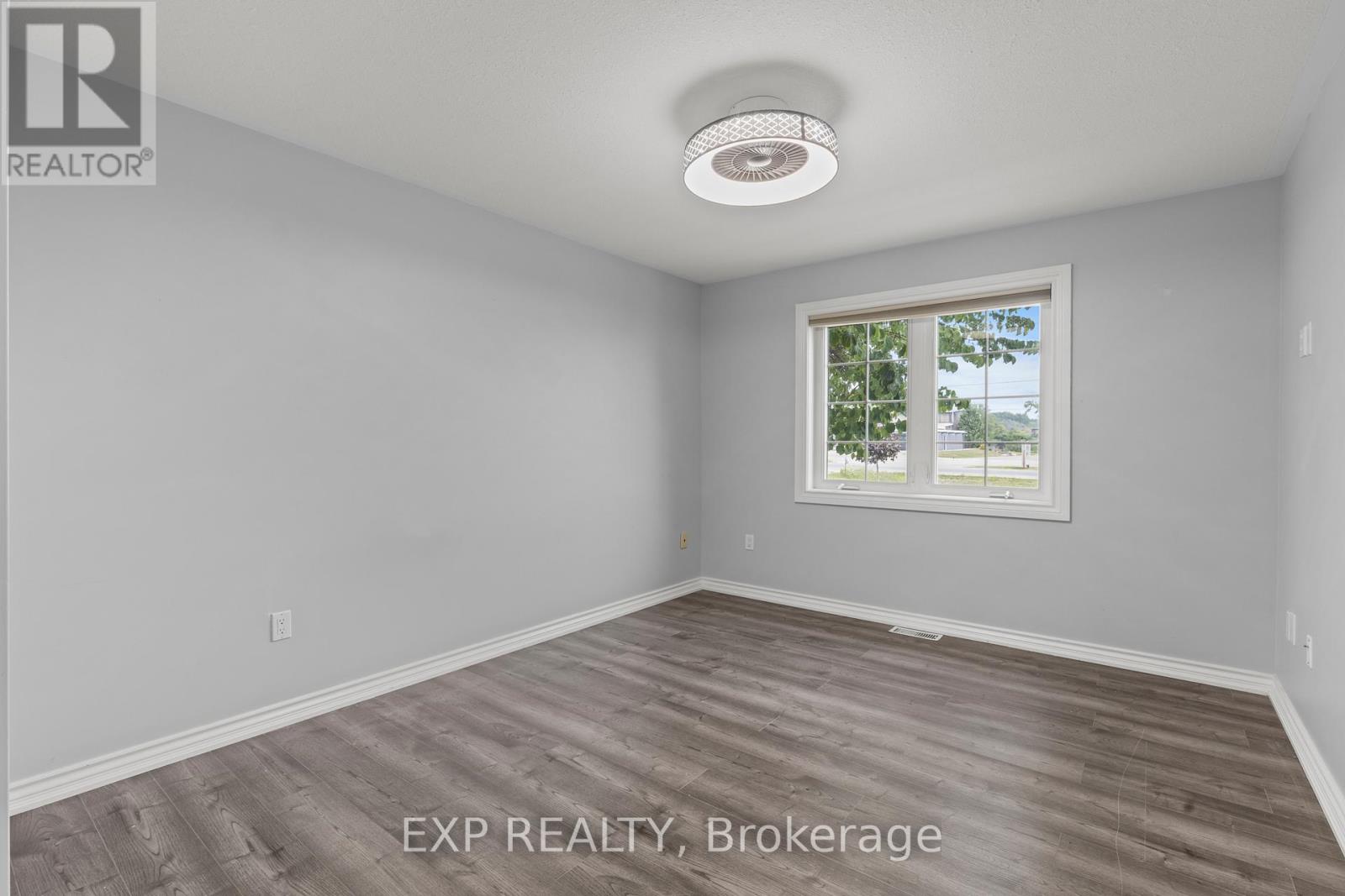 353 South Pelham Road, Welland (West Welland), Ontario  L3B 5N8 - Photo 23 - X12433097