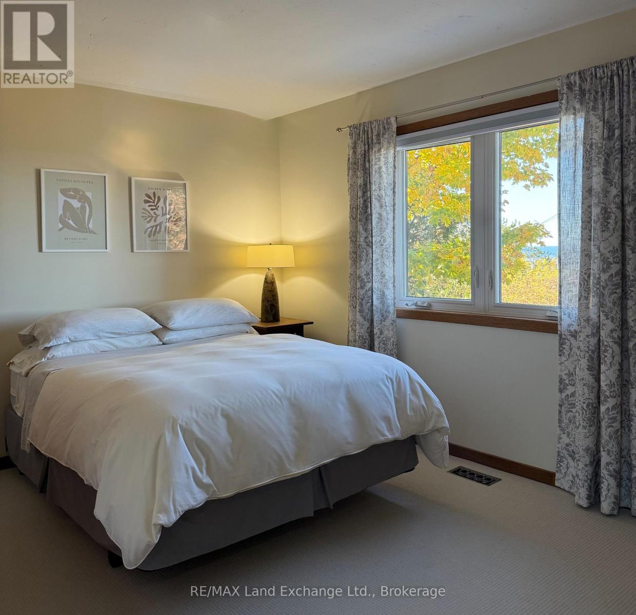 222 Penetangore Row, Kincardine, Ontario  N2Z 2P6 - Photo 25 - X12153013