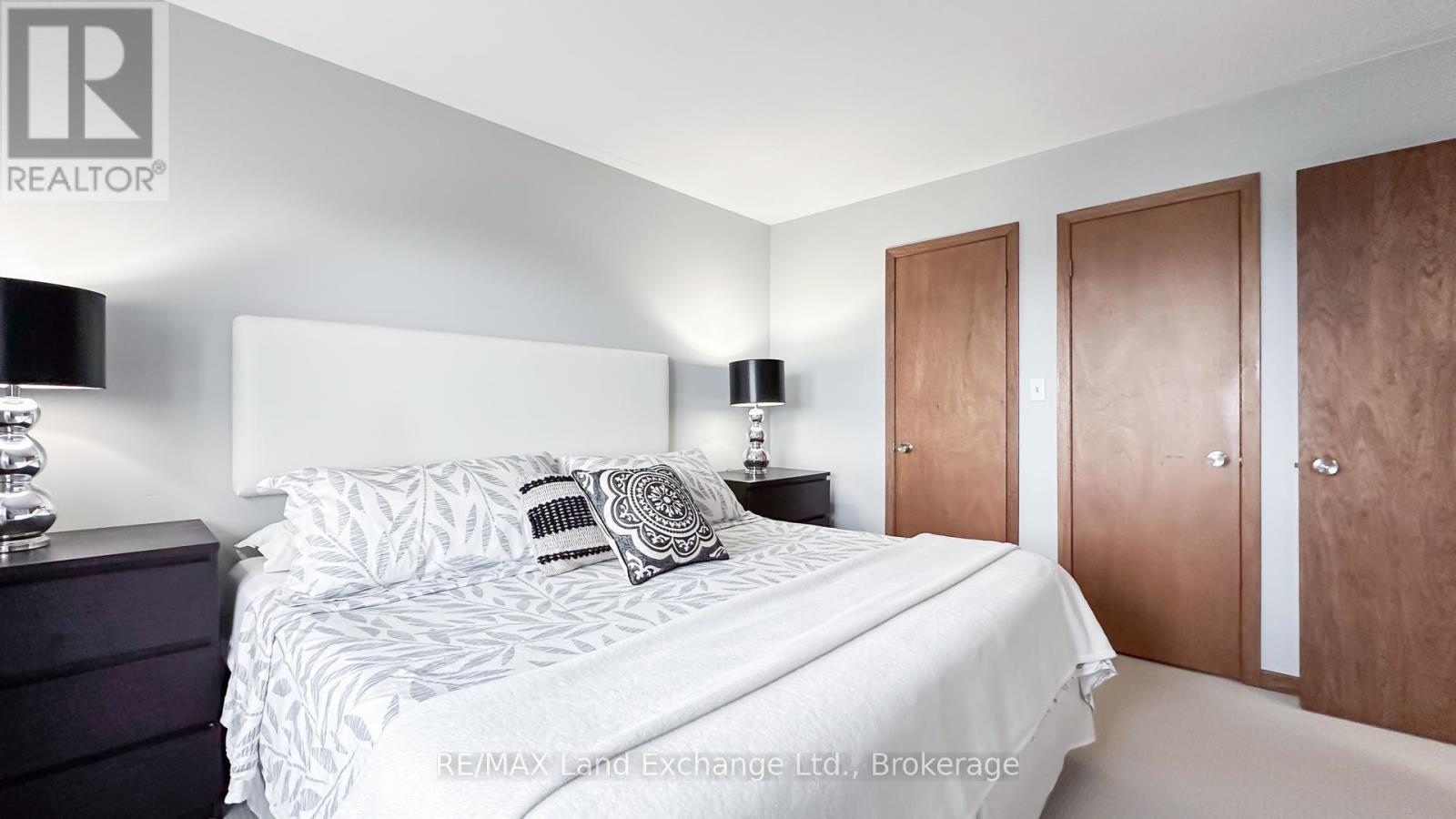 222 Penetangore Row, Kincardine, Ontario  N2Z 2P6 - Photo 24 - X12153013