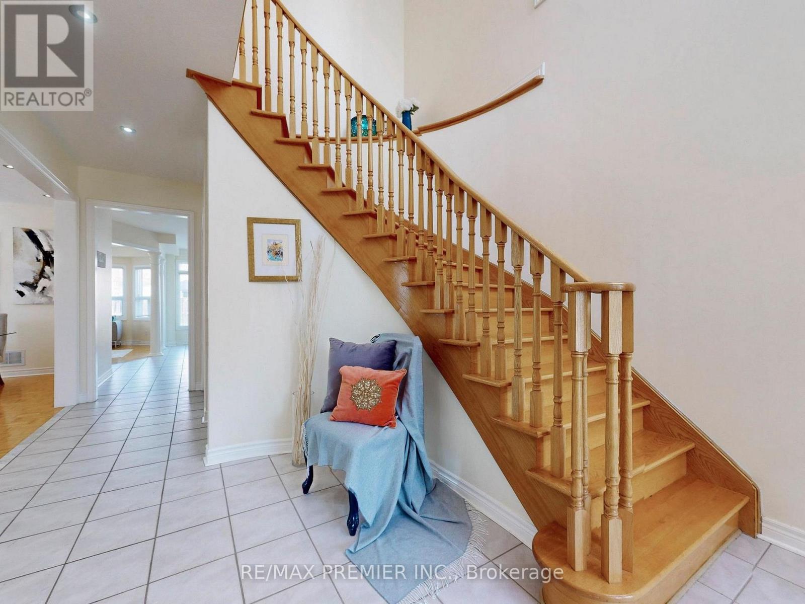 5869 Yachtsman Crossing, Mississauga, Ontario  L5M 6P1 - Photo 13 - W12433040