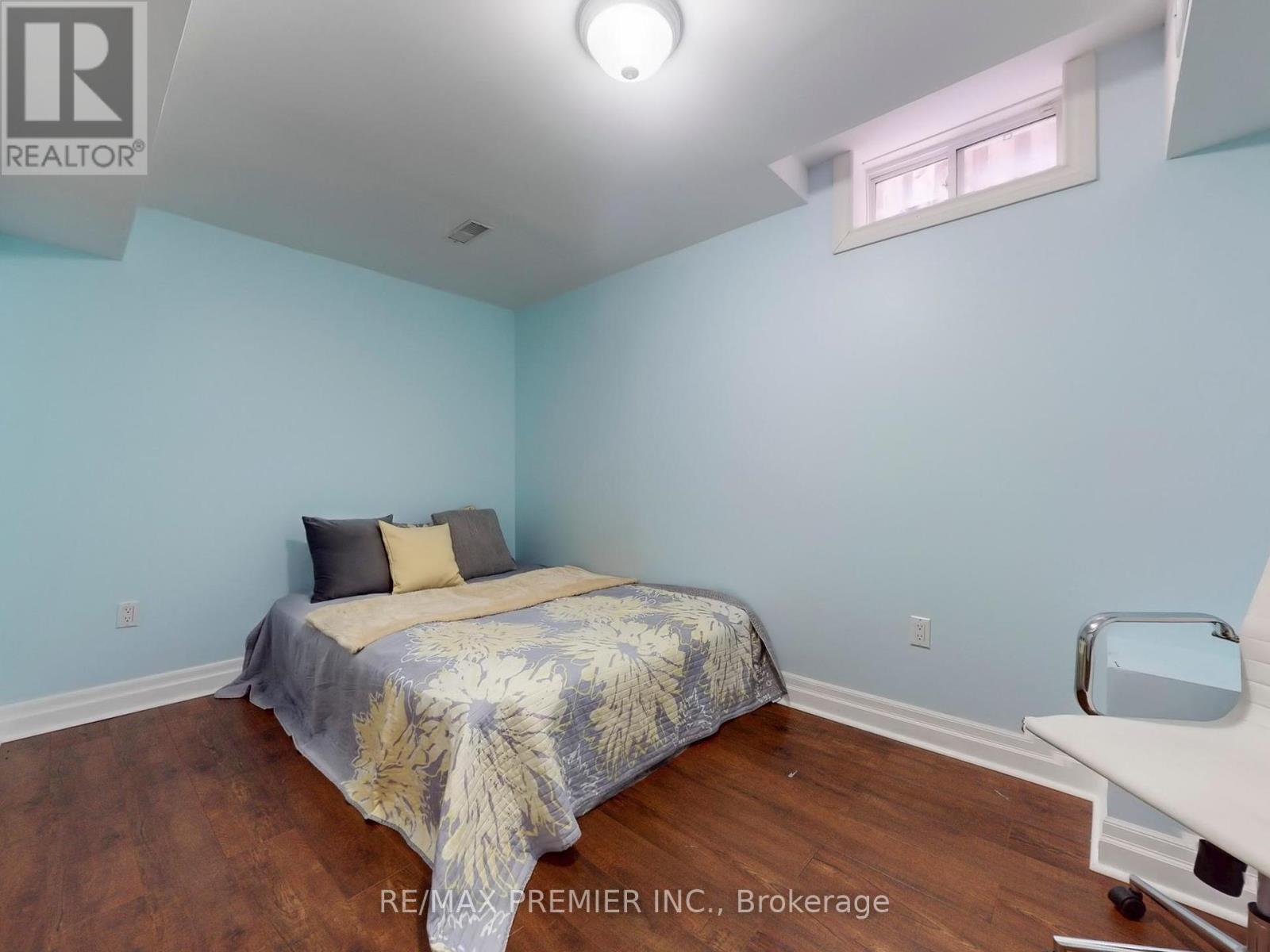 5869 Yachtsman Crossing, Mississauga, Ontario  L5M 6P1 - Photo 24 - W12433040