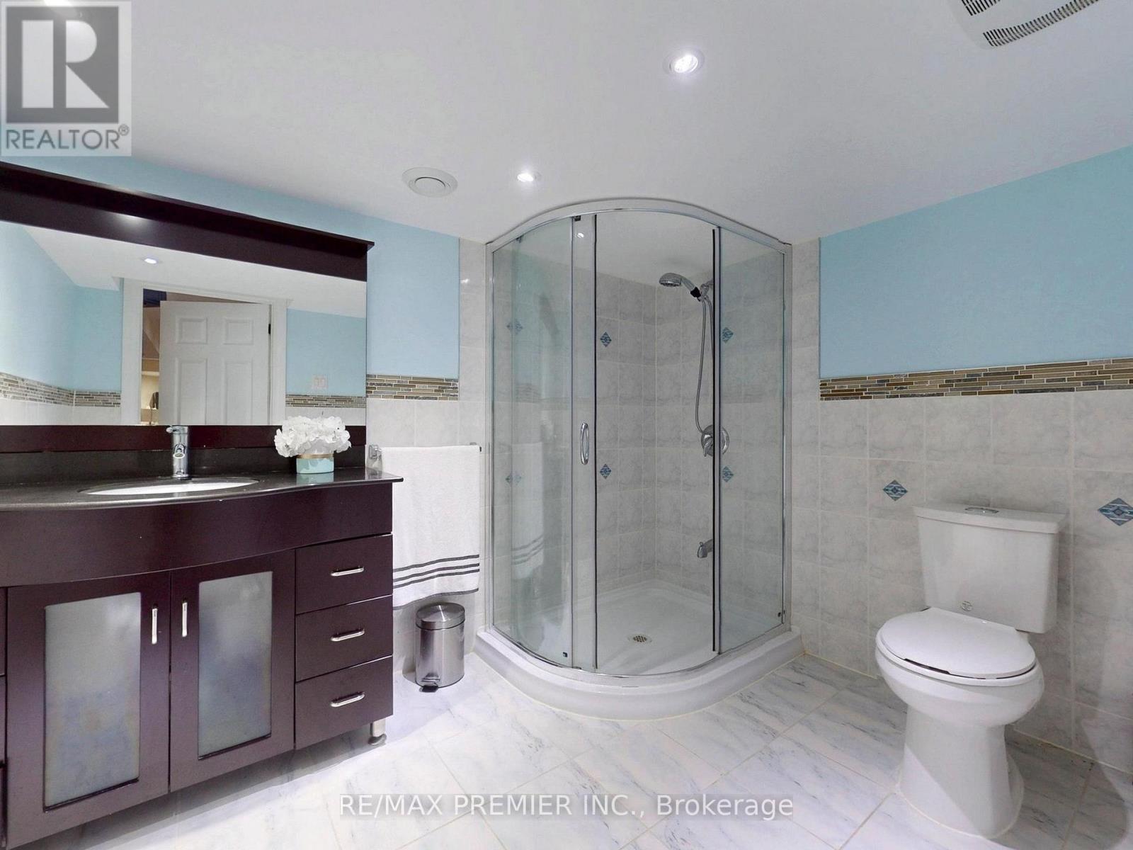 5869 Yachtsman Crossing, Mississauga, Ontario  L5M 6P1 - Photo 25 - W12433040