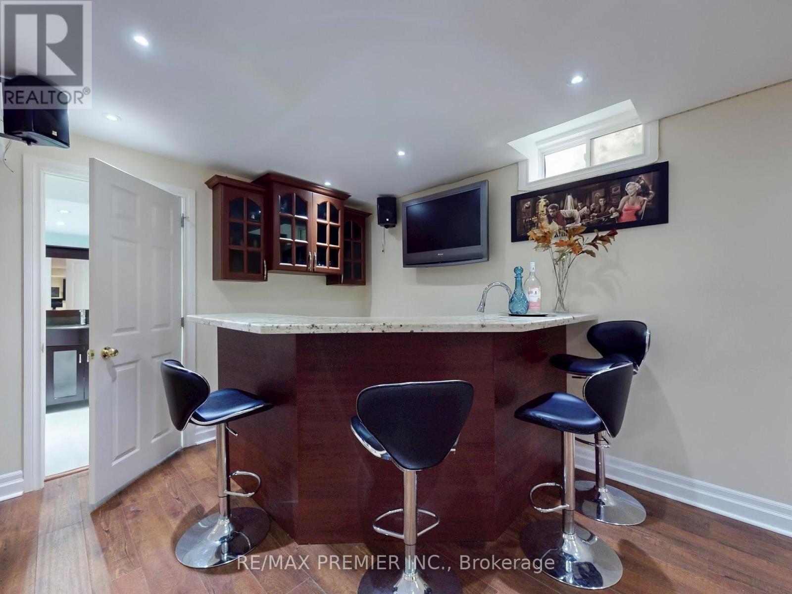 5869 Yachtsman Crossing, Mississauga, Ontario  L5M 6P1 - Photo 26 - W12433040