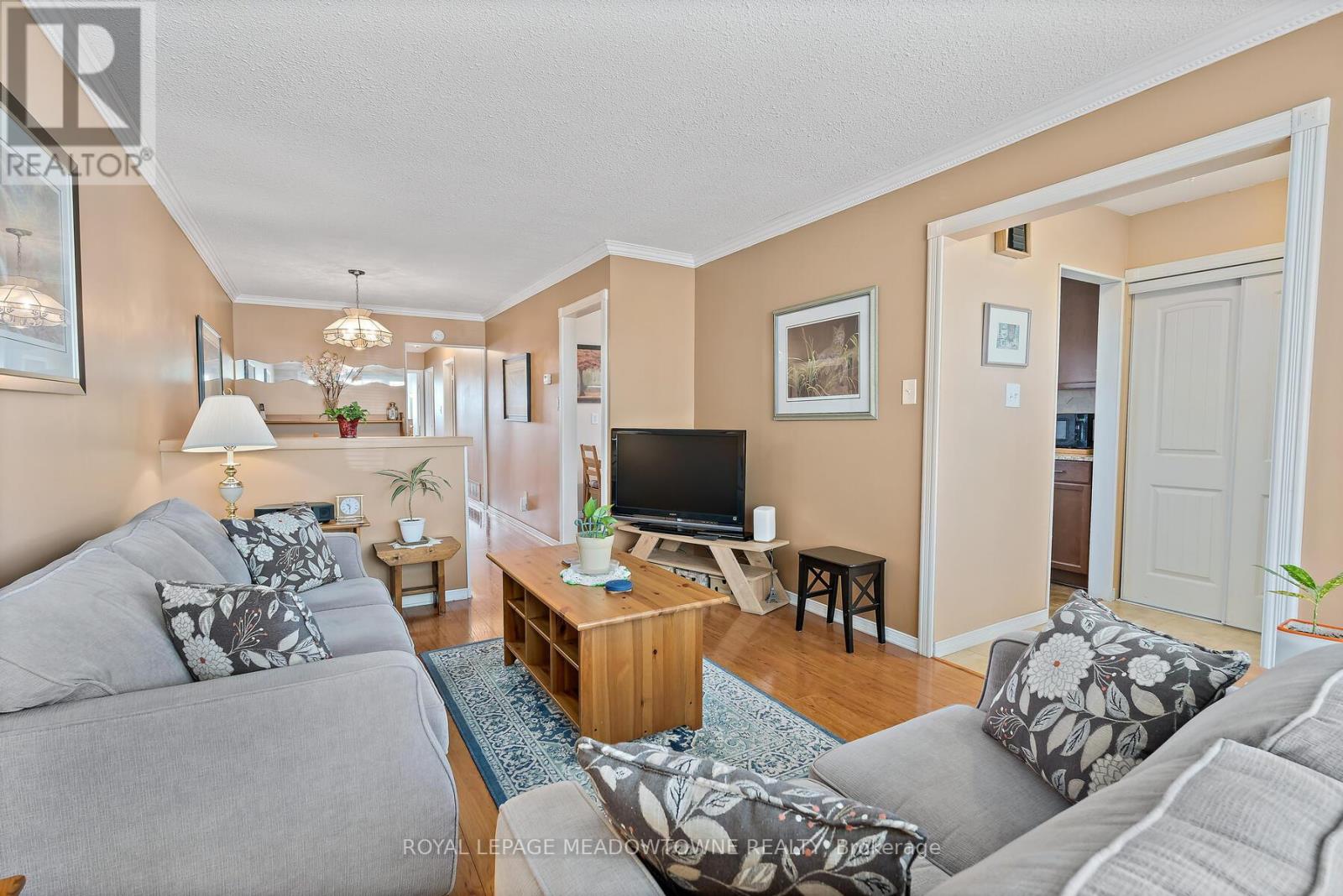 73 Jefferson Road, Brampton, Ontario  L6S 1W7 - Photo 10 - W12433071