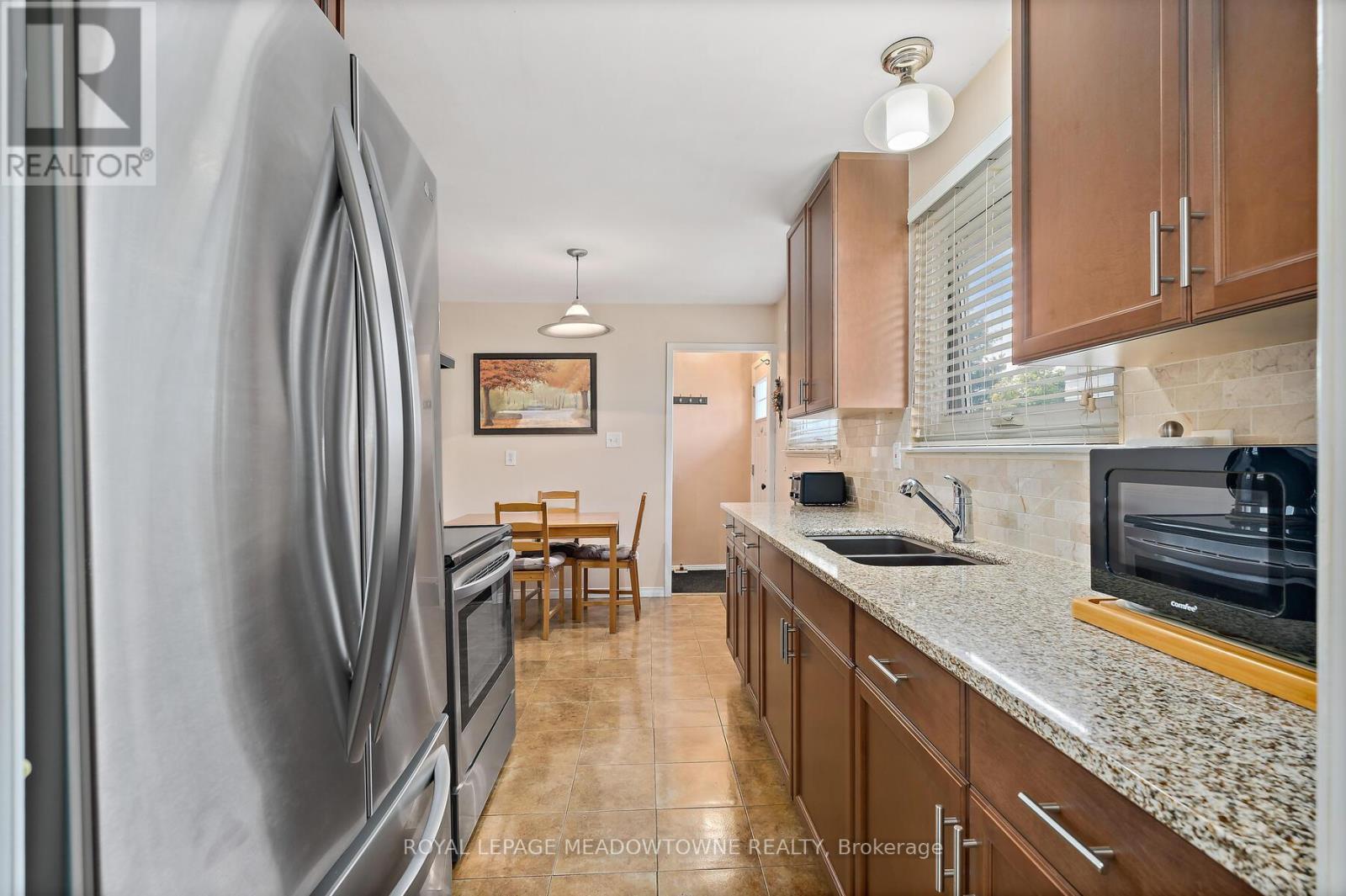 73 Jefferson Road, Brampton, Ontario  L6S 1W7 - Photo 16 - W12433071