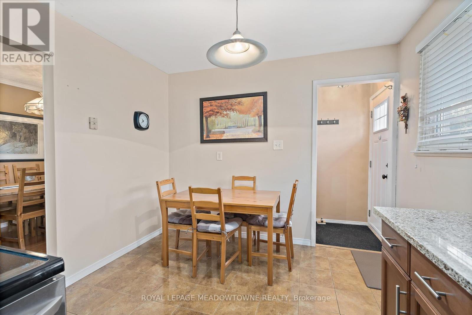 73 Jefferson Road, Brampton, Ontario  L6S 1W7 - Photo 18 - W12433071