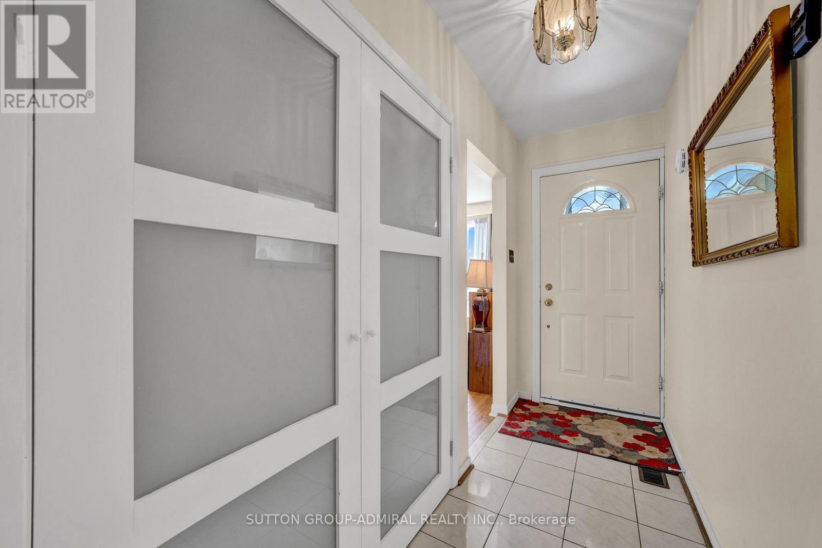 38 Frankton Crescent, Toronto, Ontario  M3J 1C1 - Photo 15 - W12433072