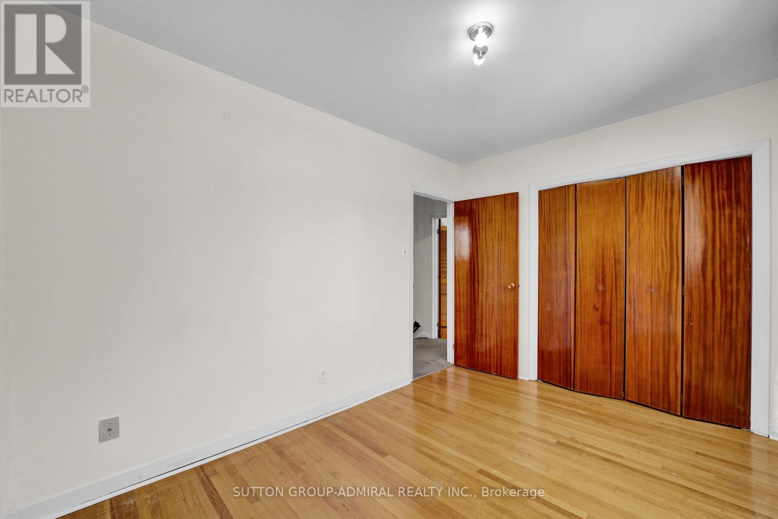 38 Frankton Crescent, Toronto, Ontario  M3J 1C1 - Photo 24 - W12433072