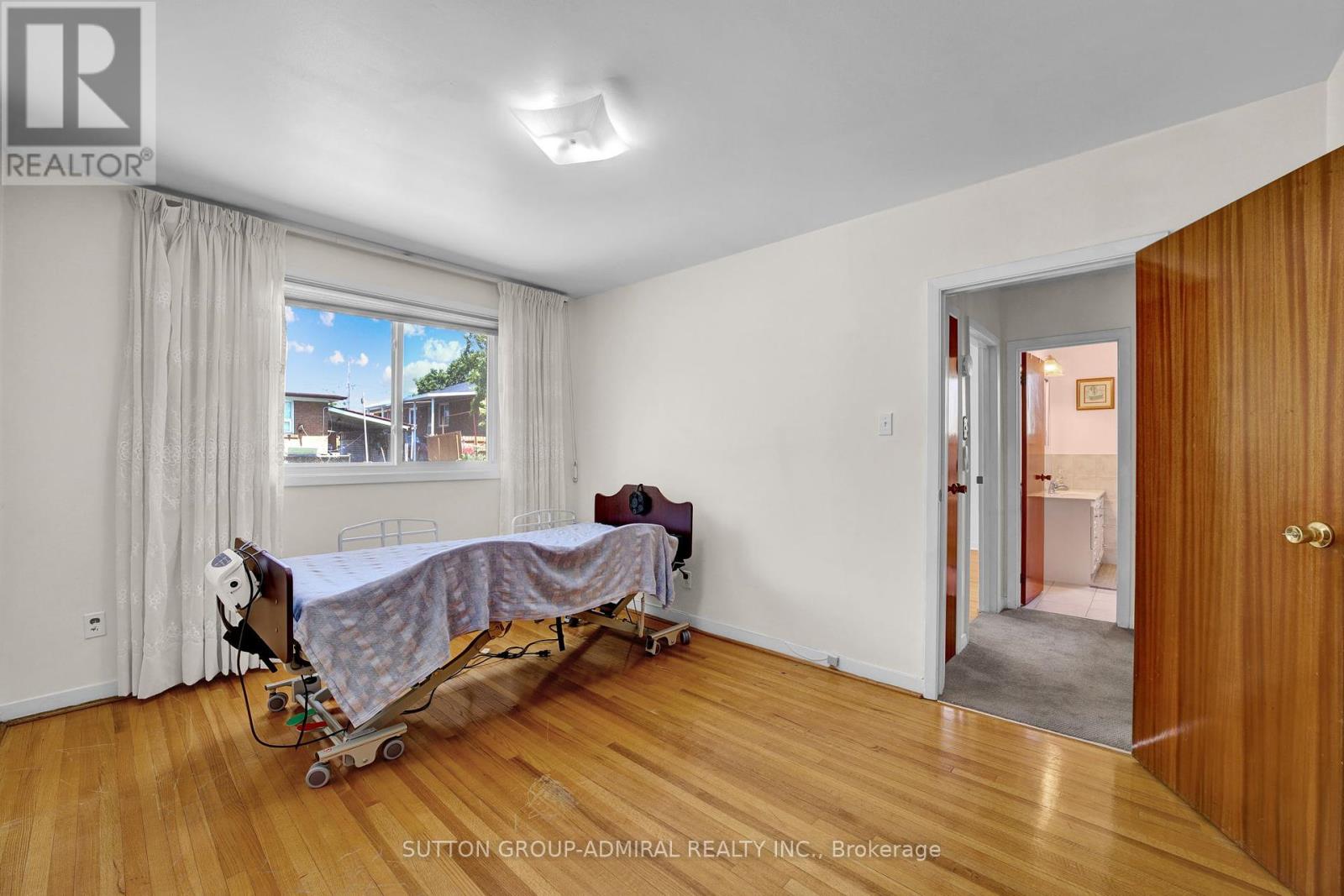 38 Frankton Crescent, Toronto, Ontario  M3J 1C1 - Photo 27 - W12433072