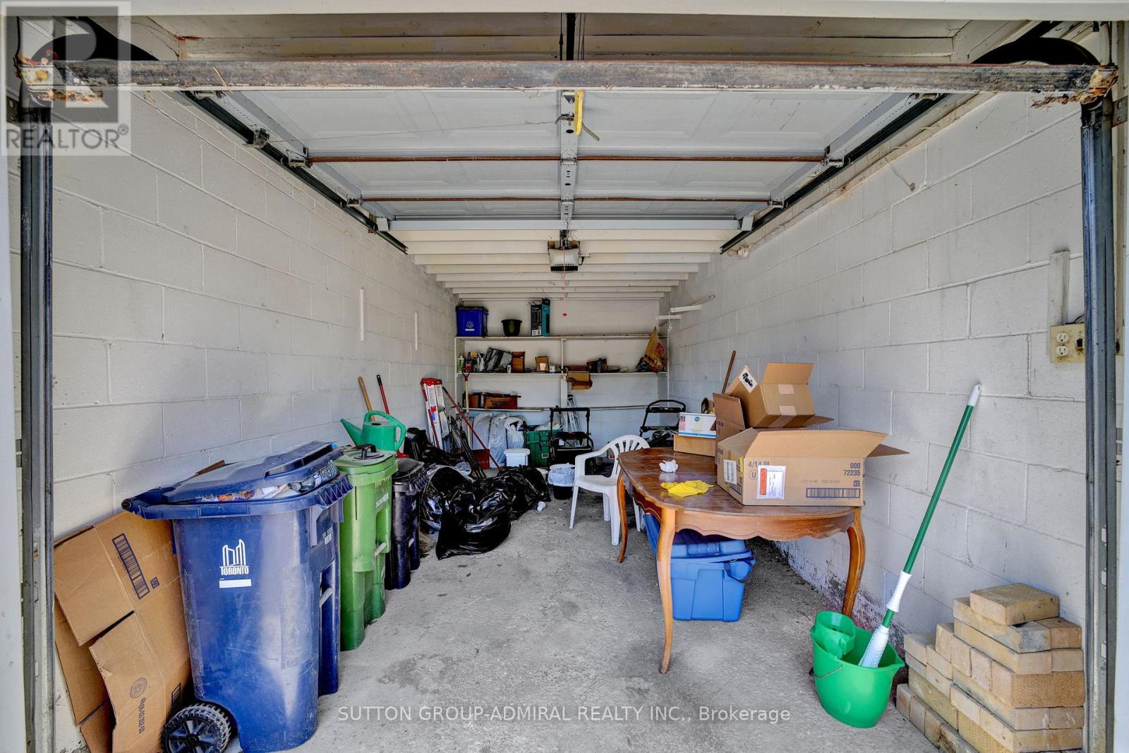 38 Frankton Crescent, Toronto, Ontario  M3J 1C1 - Photo 37 - W12433072