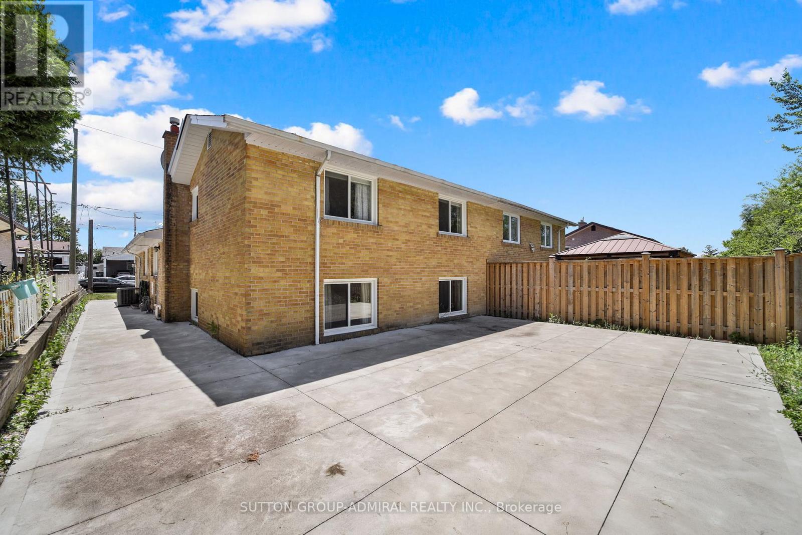 38 Frankton Crescent, Toronto, Ontario  M3J 1C1 - Photo 40 - W12433072