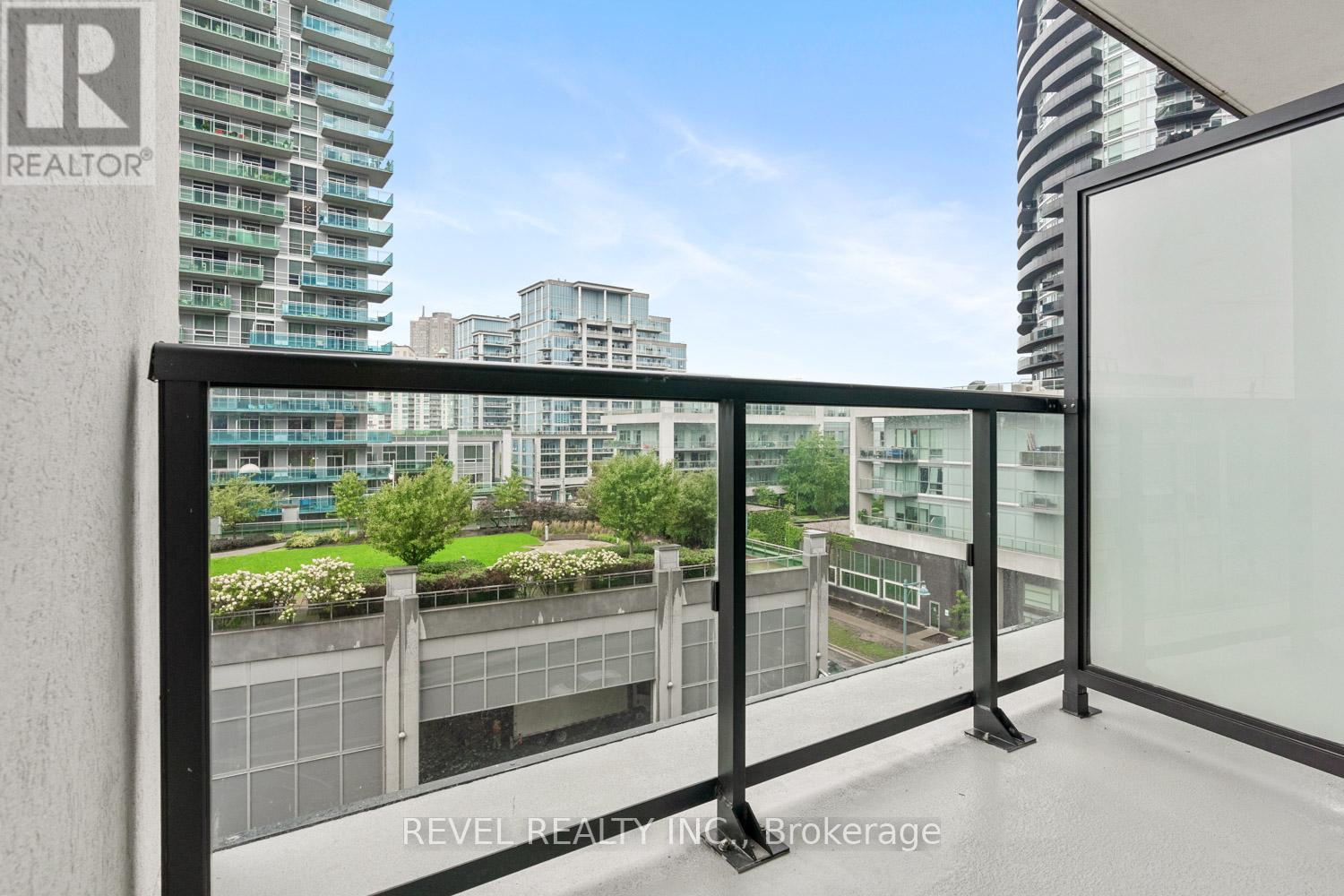 512 - 38 Annie Craig Drive, Toronto, Ontario  M8V 0G9 - Photo 11 - W12433077