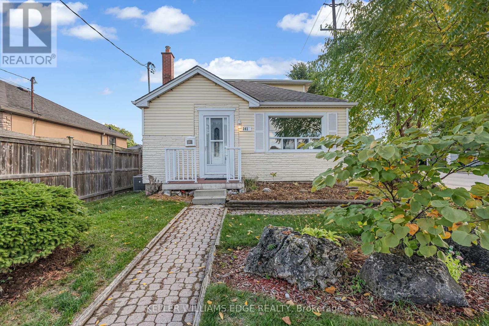 161 Cochrane Road, Hamilton, Ontario  L8K 3G3 - Photo 2 - X12433030