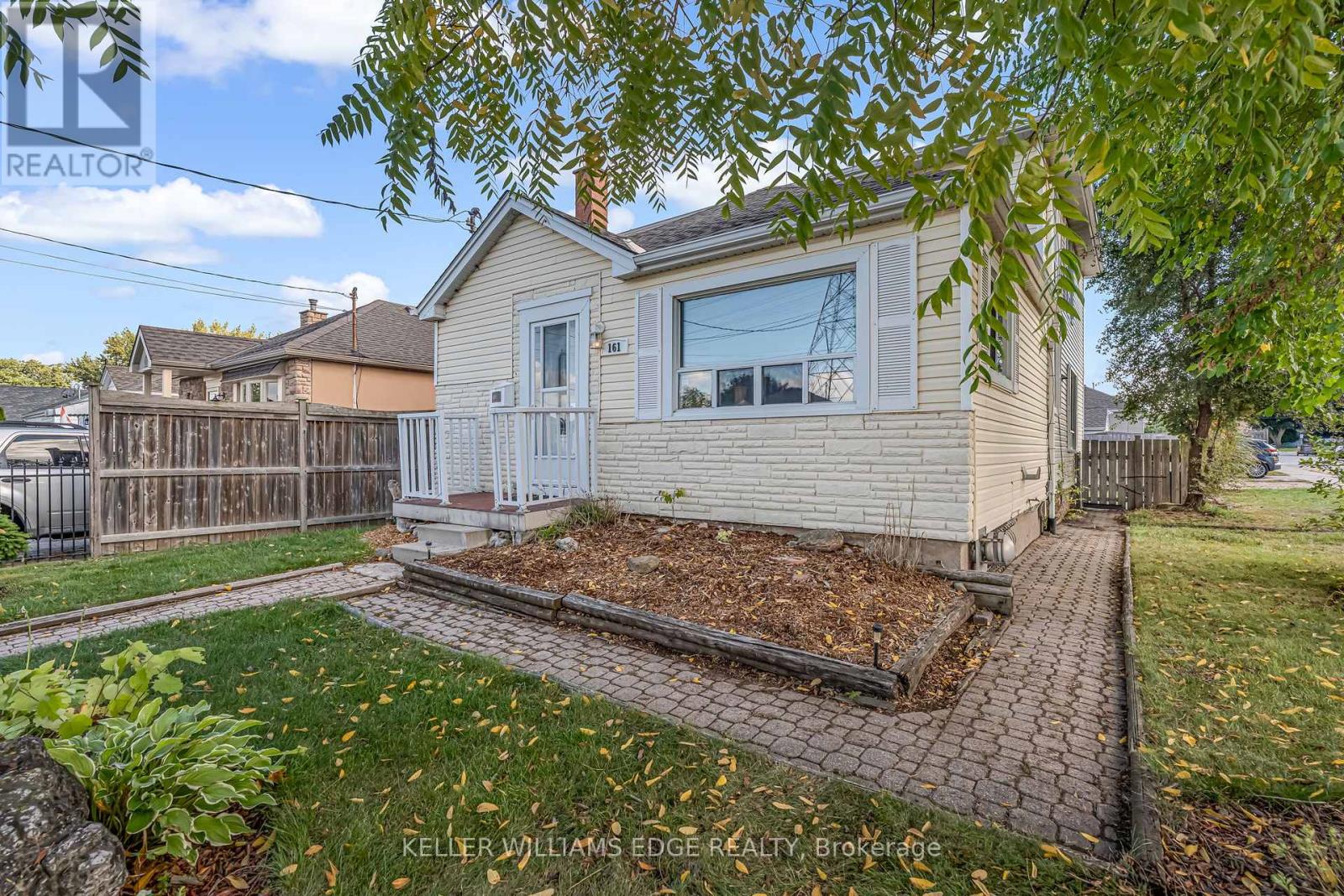 161 Cochrane Road, Hamilton, Ontario  L8K 3G3 - Photo 3 - X12433030